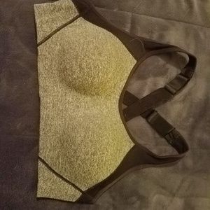 Sports bra size large.